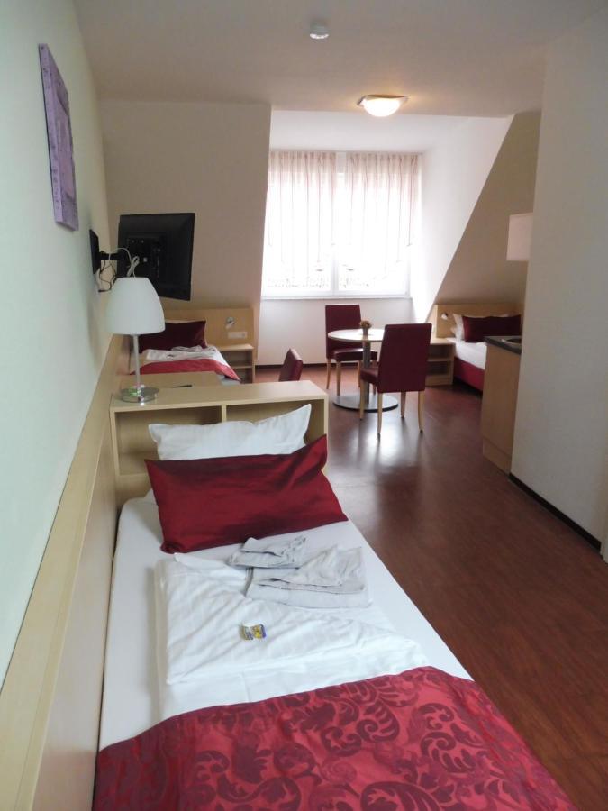 Hotel Gasthof Zum Engel - Gaestehaus Künzelsau Eksteriør billede