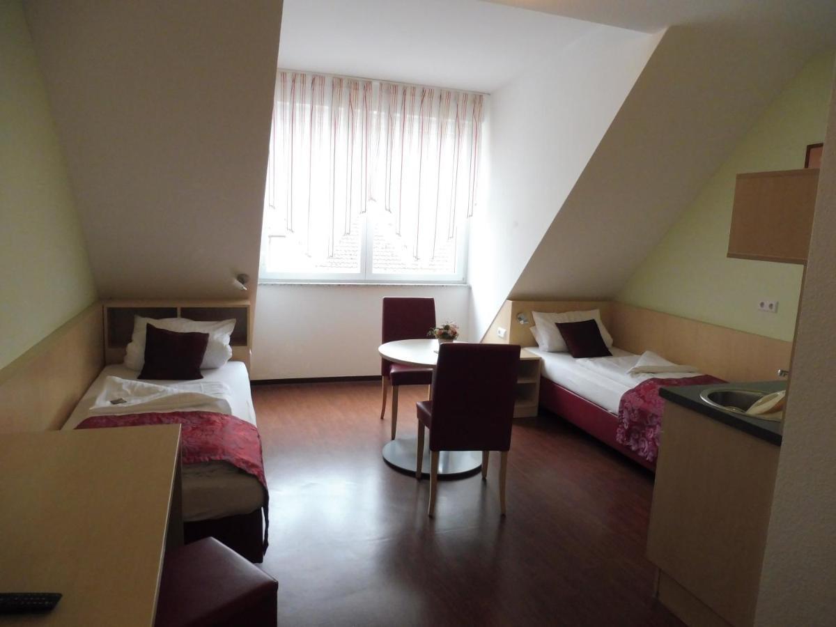Hotel Gasthof Zum Engel - Gaestehaus Künzelsau Eksteriør billede